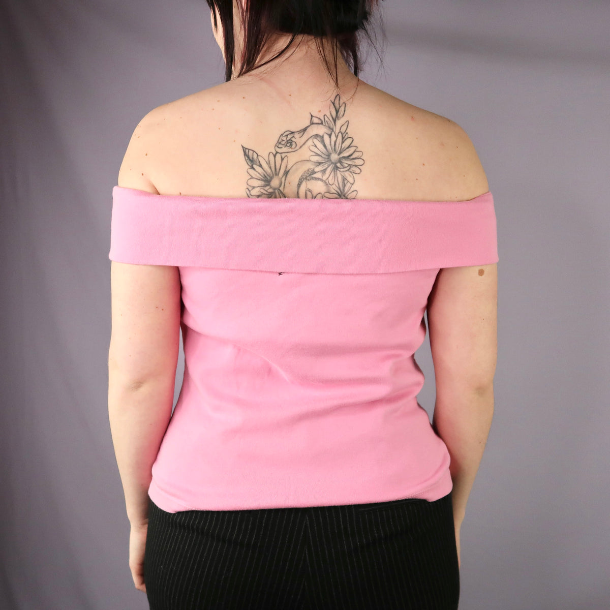"I Love Spiders" Pink Over-the-Shoulder Top - Medium