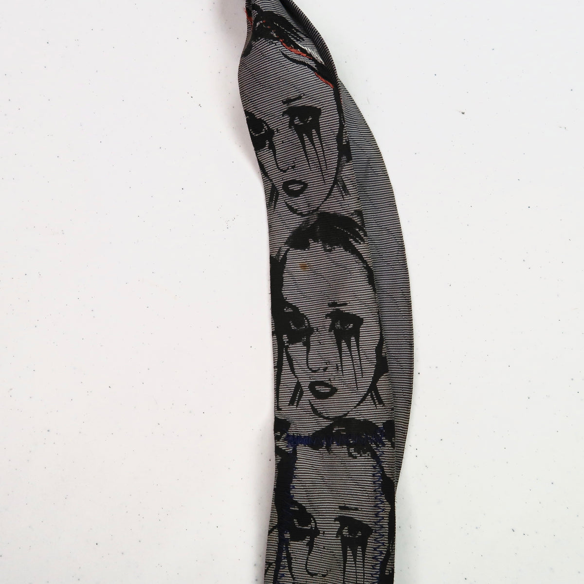 "Weeping Butterfly" Gray Tie