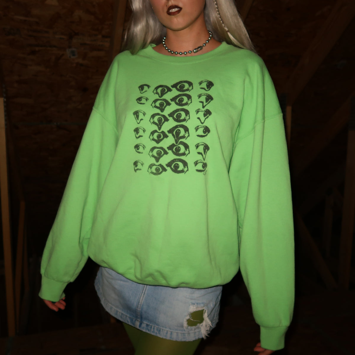 "Melted Visions" Green Sweatshirt - XL