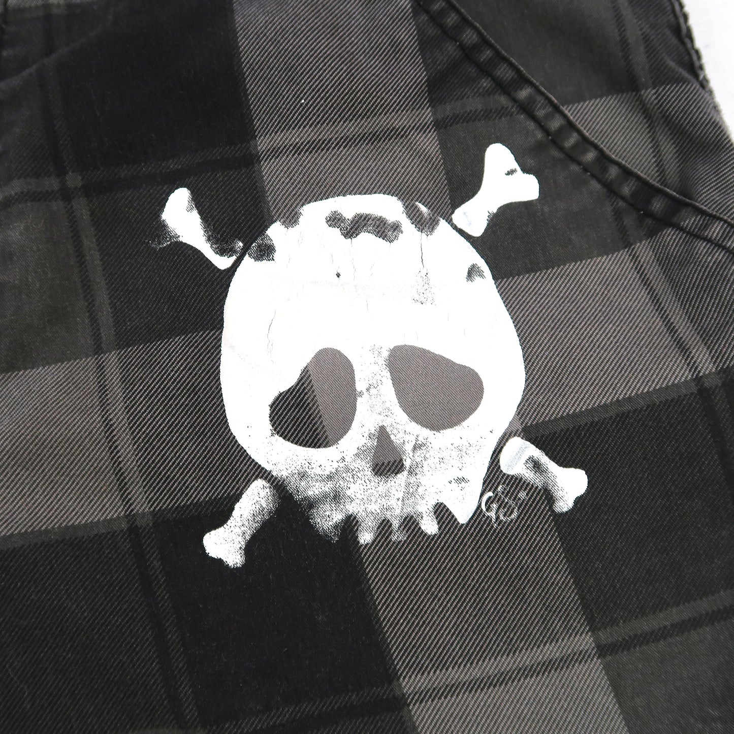 MISPRINT "Grim Skull" Gray Plaid Skater Shorts - Medium
