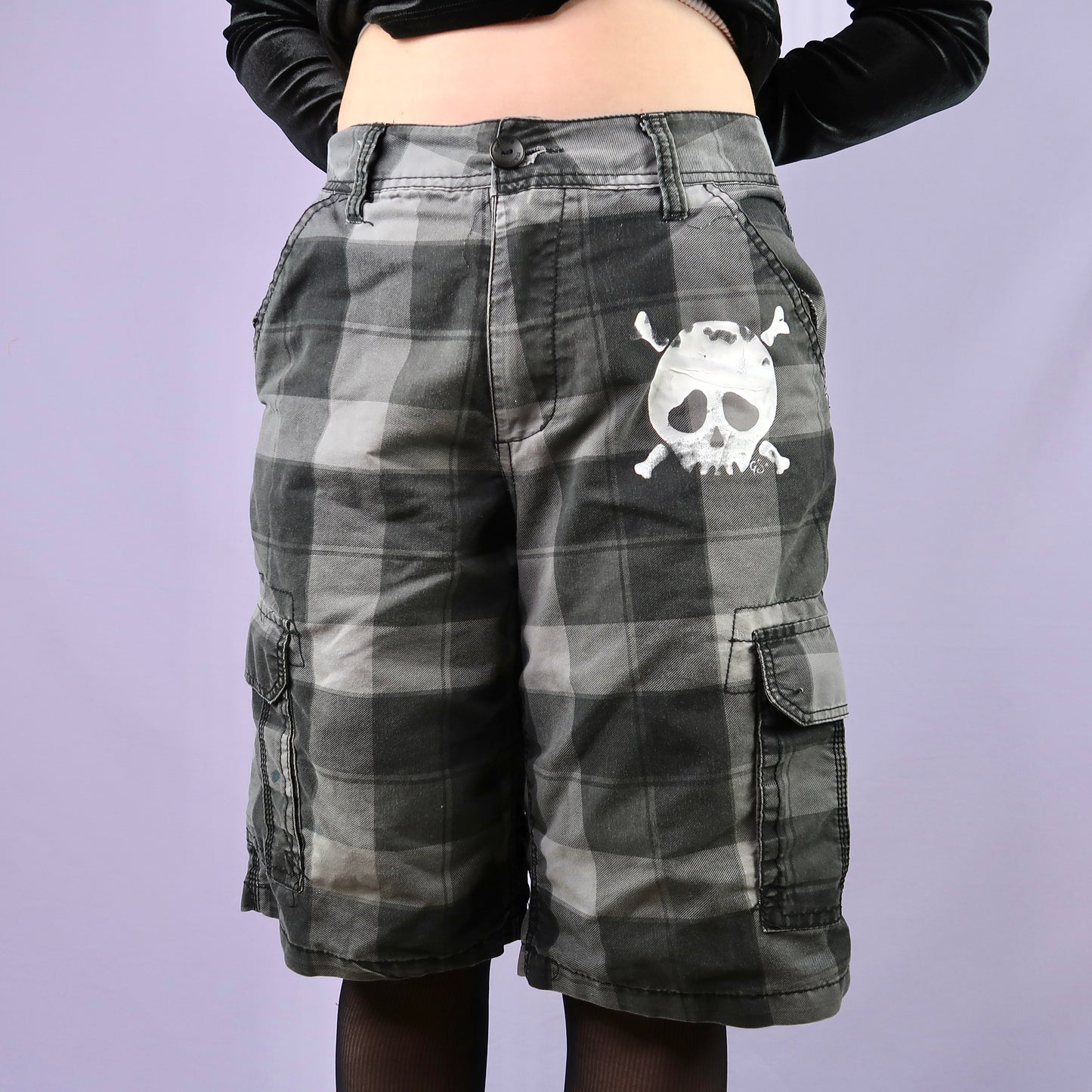 MISPRINT "Grim Skull" Gray Plaid Skater Shorts - Medium