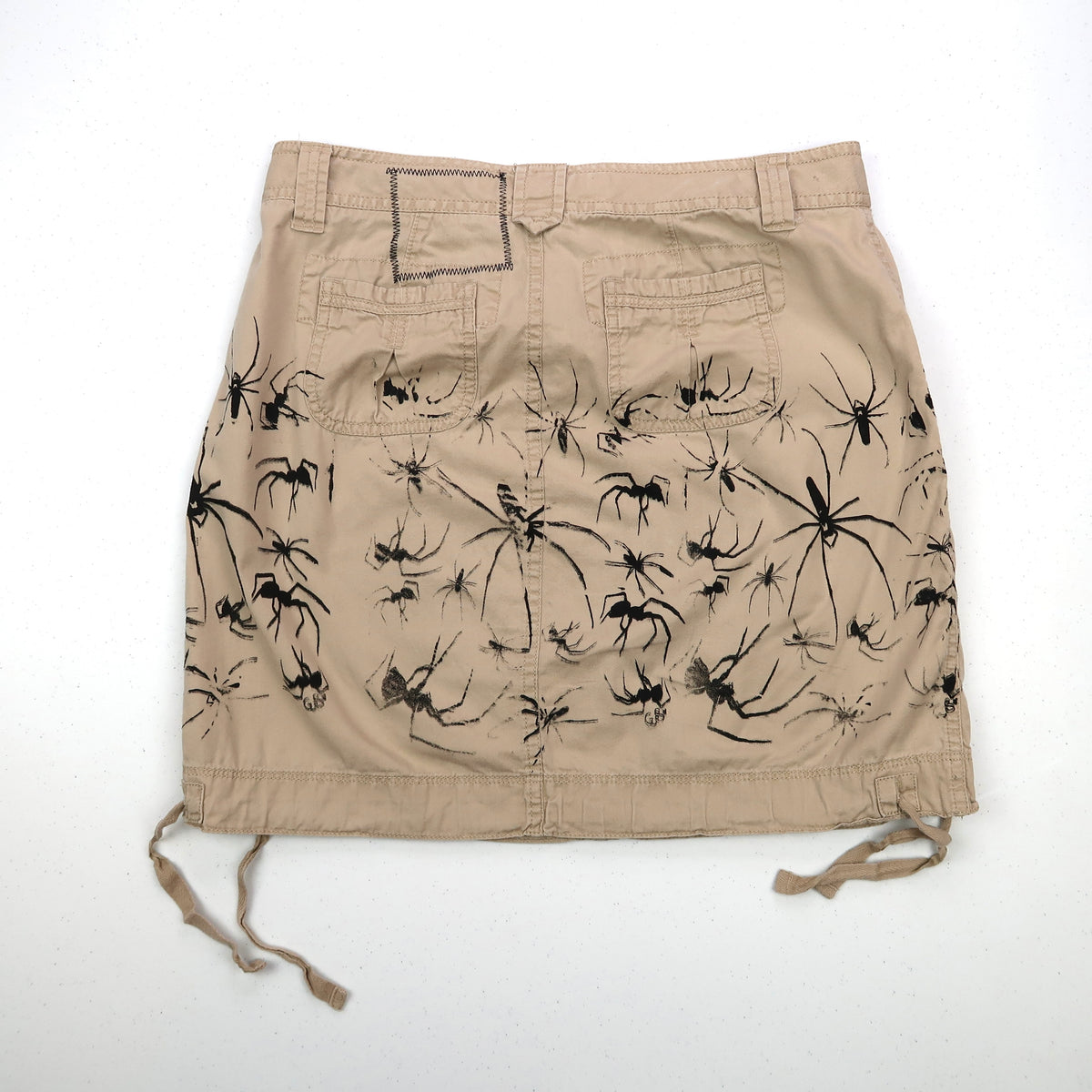 "I Love Spiders" Infestation Cargo Skirt - Medium